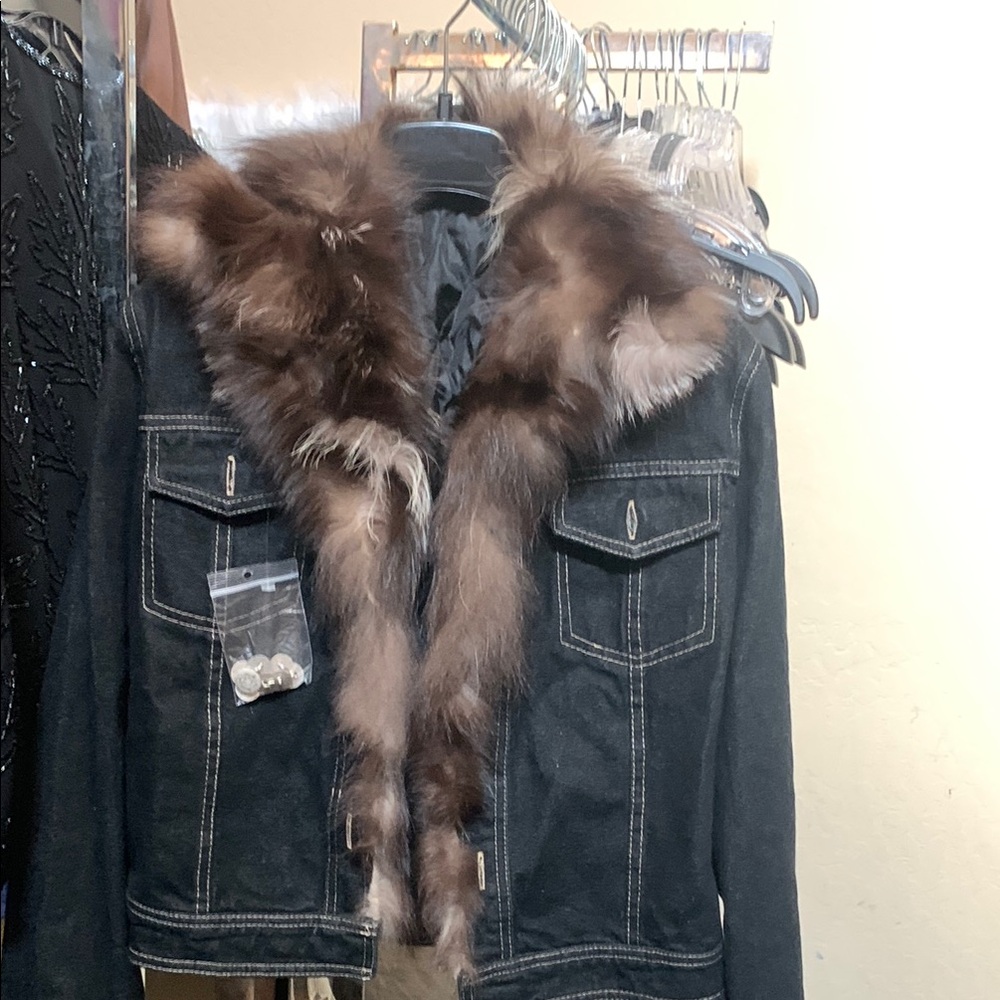 Women's Faux Fur Trim Denim Jacket(make in Italy) brand new, size S )